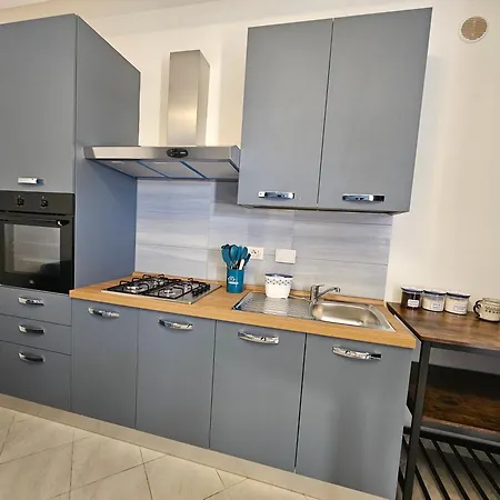 Dream & Fly Lungomare Appartement *